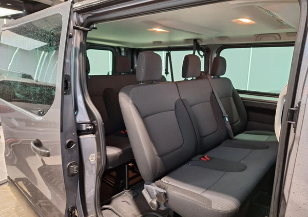Renault Trafic cena 123000 przebieg: 100000, rok produkcji 2020 z Kraków małe 16